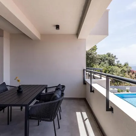 Διαμέρισμα Awesome In With House Sea View