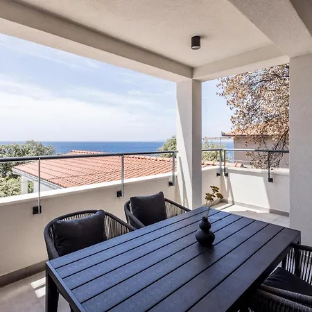 Awesome In With House Sea View Διαμέρισμα Potomje