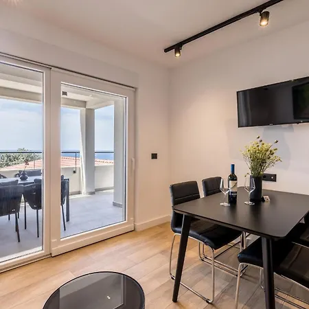 Daire Awesome In With House Sea View Potomje