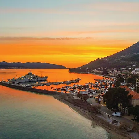 Awesome In With House Sea View *