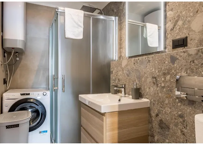 Awesome In With House Sea View Διαμέρισμα *